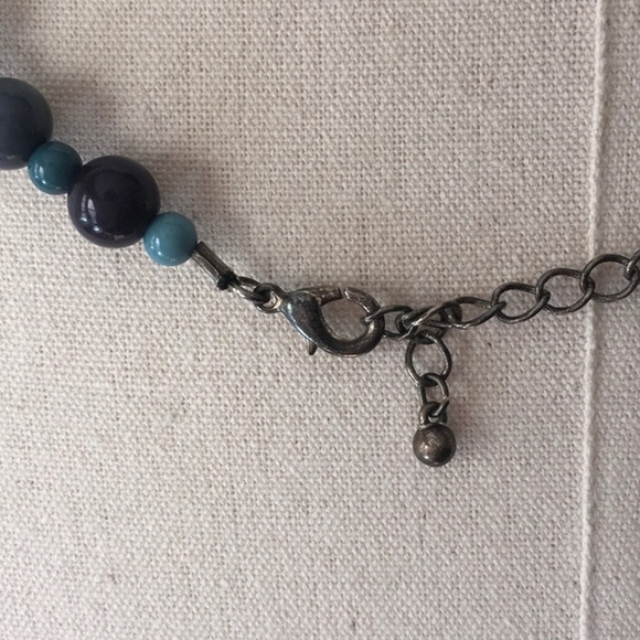 Oversized Blue, Green, and Turquoise Bead Statement Necklace (30.5in) - Picture 6 of 6